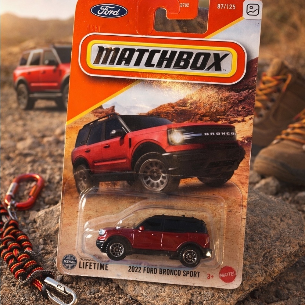 🚗 NWT Matchbox Red Ford Toy Car 🚗